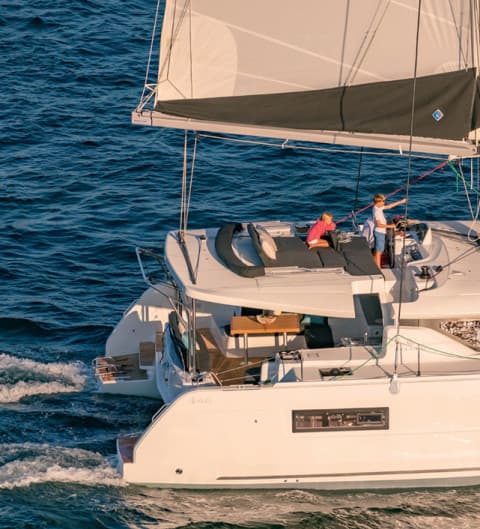 Lagoon 46  - photo 6