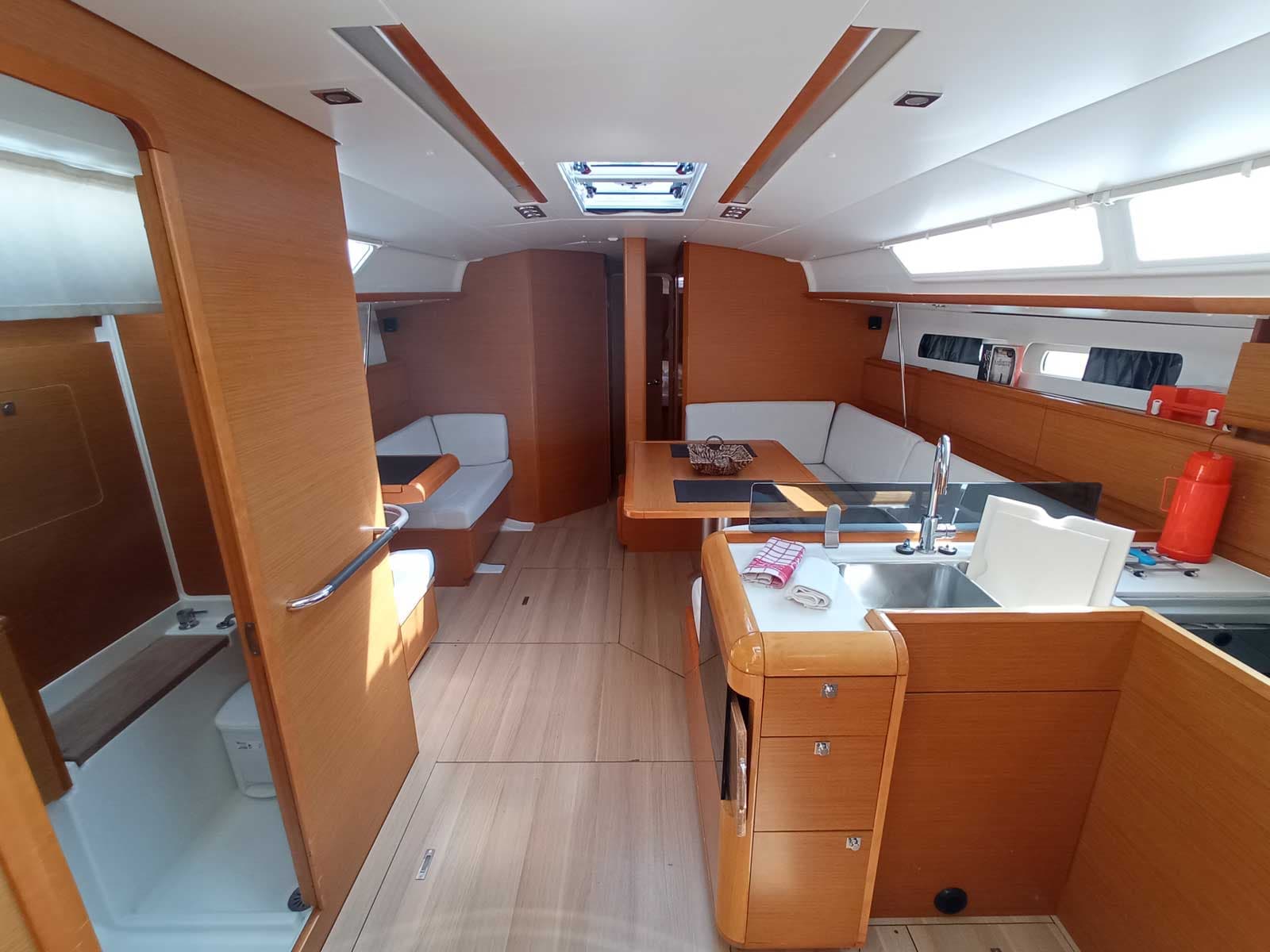 Sun Odyssey 439 - photo 9