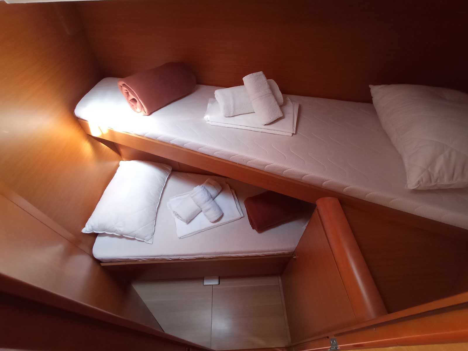 Sun Odyssey 439 - photo 7