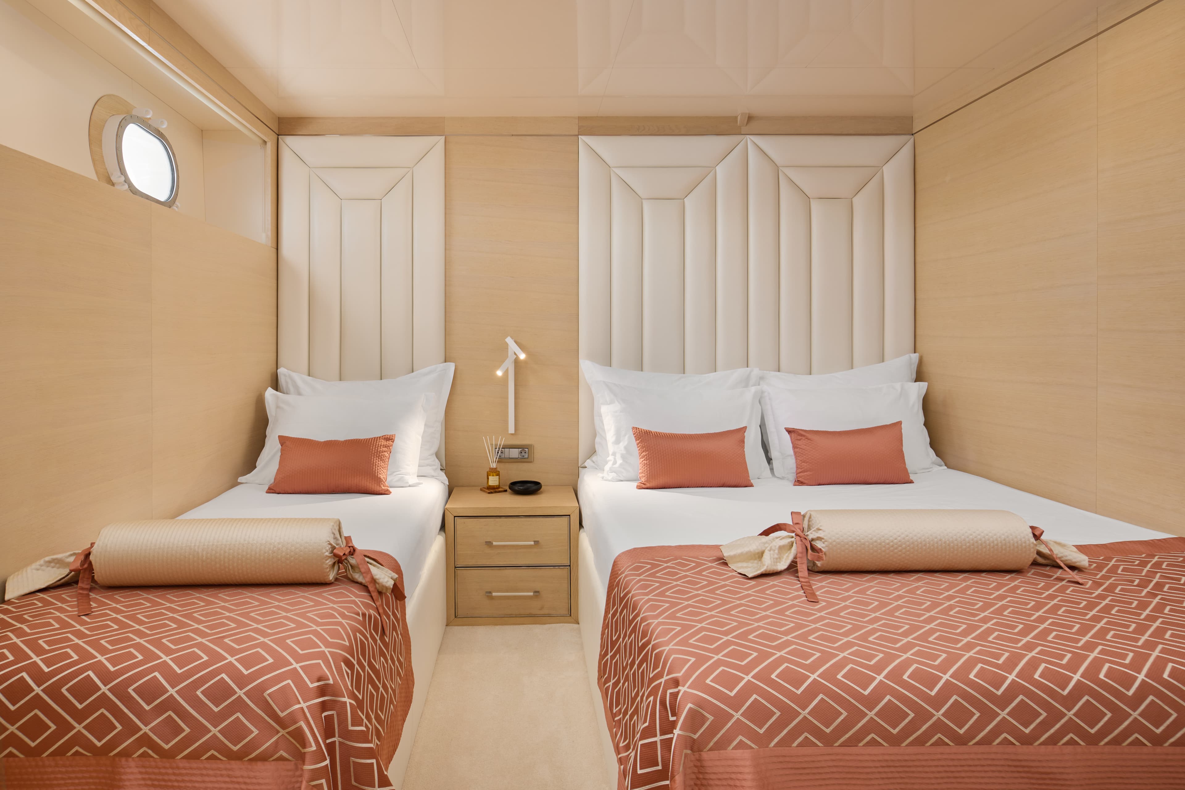 Motoryacht - photo 53