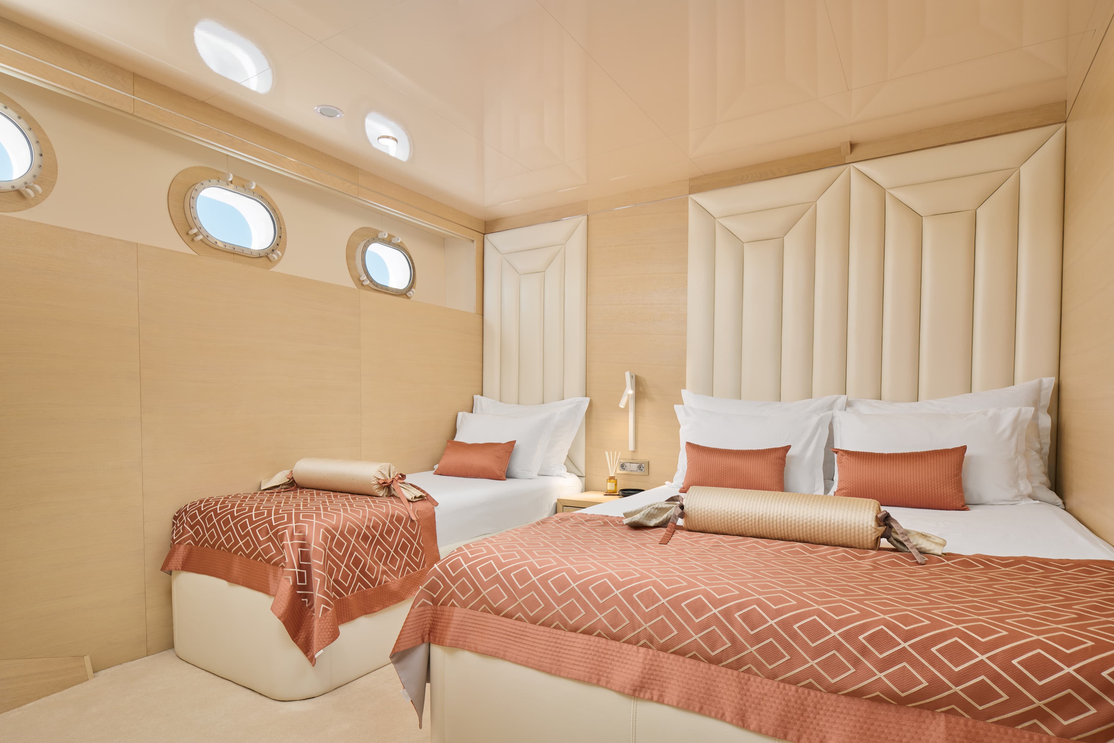 Motoryacht - photo 32