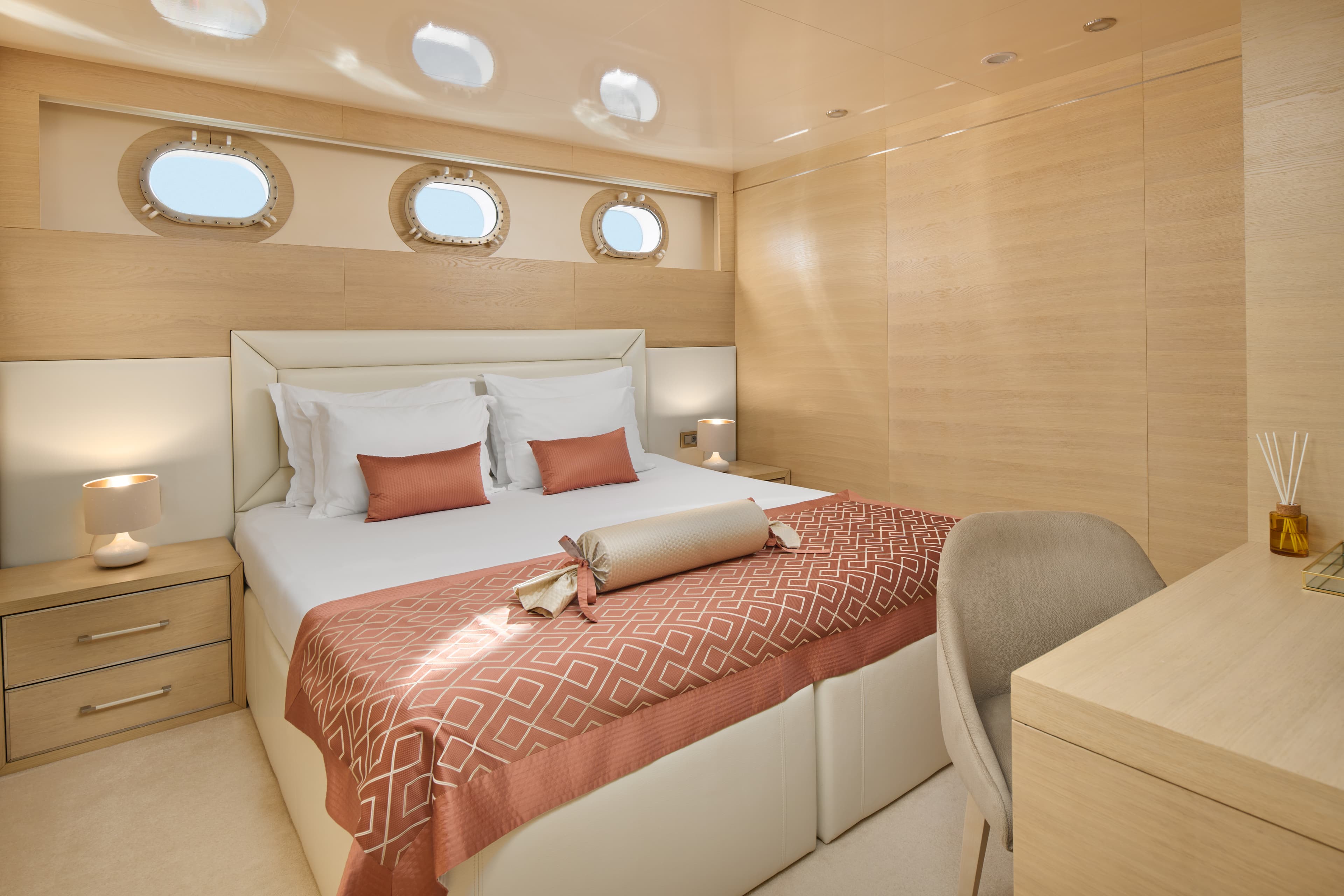 Motoryacht - photo 26