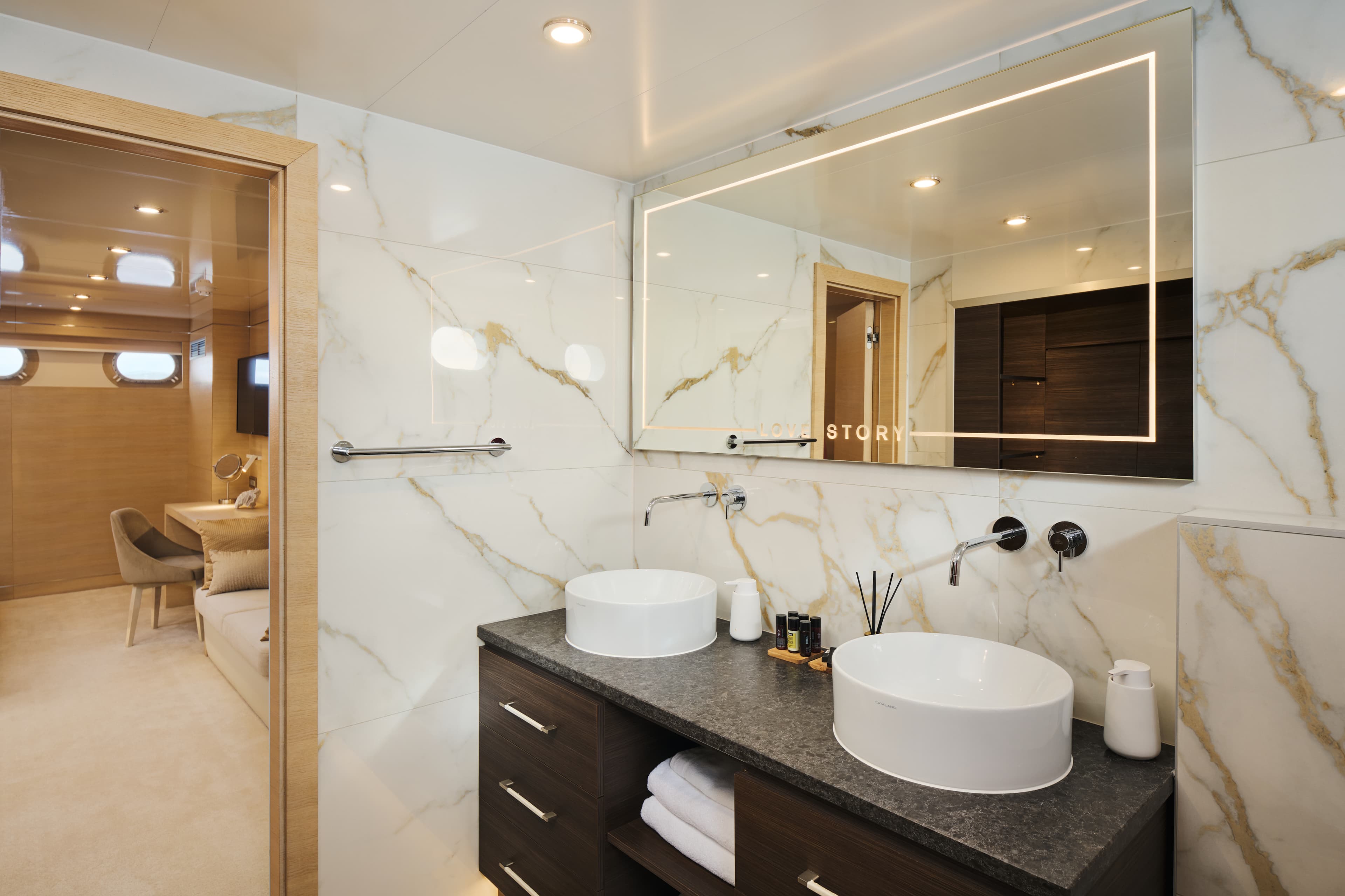 Motoryacht - photo 39