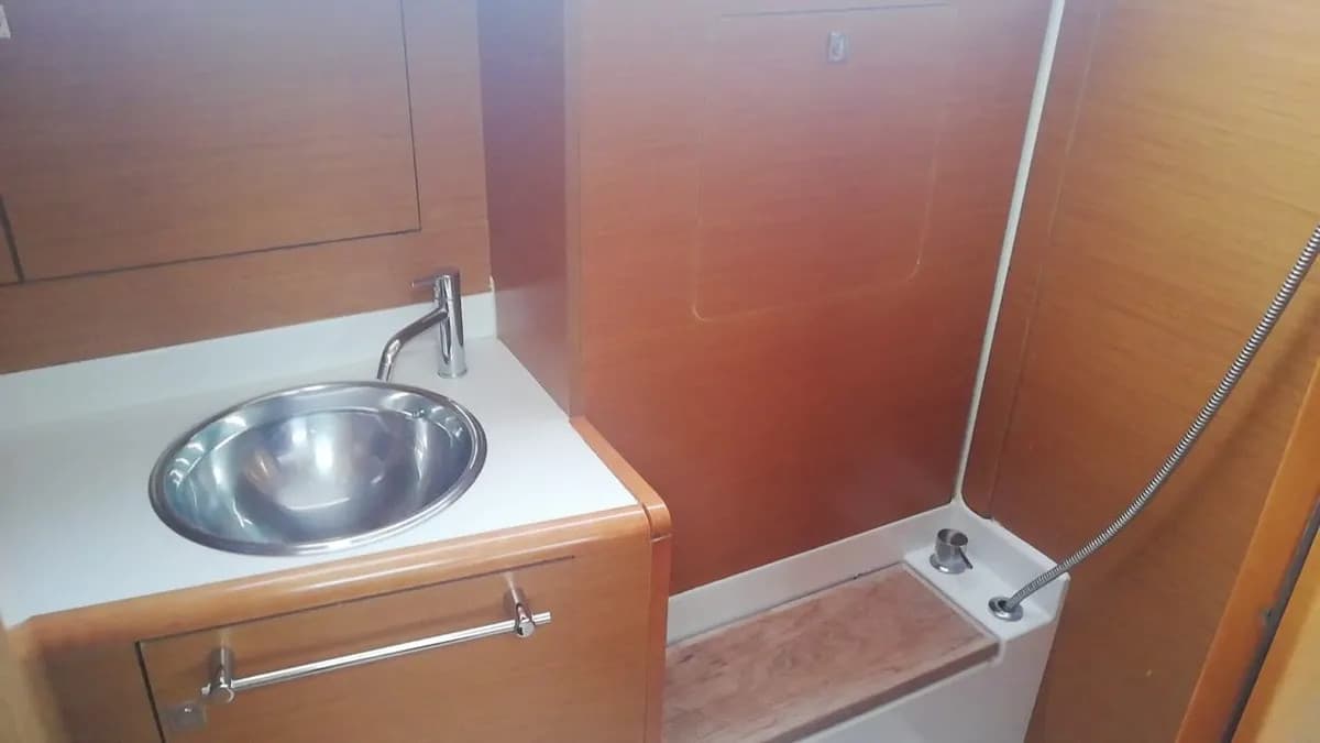 Sun Odyssey 439 - photo 9