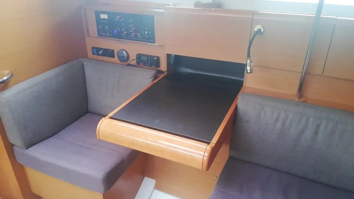 Sun Odyssey 439 - photo 8