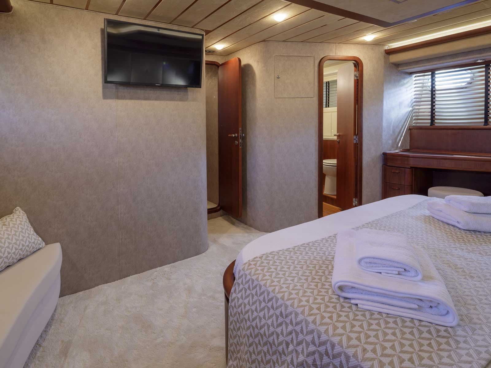 Ferretti 72 - photo 11