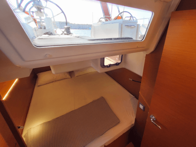Sun Odyssey 440 - photo 6