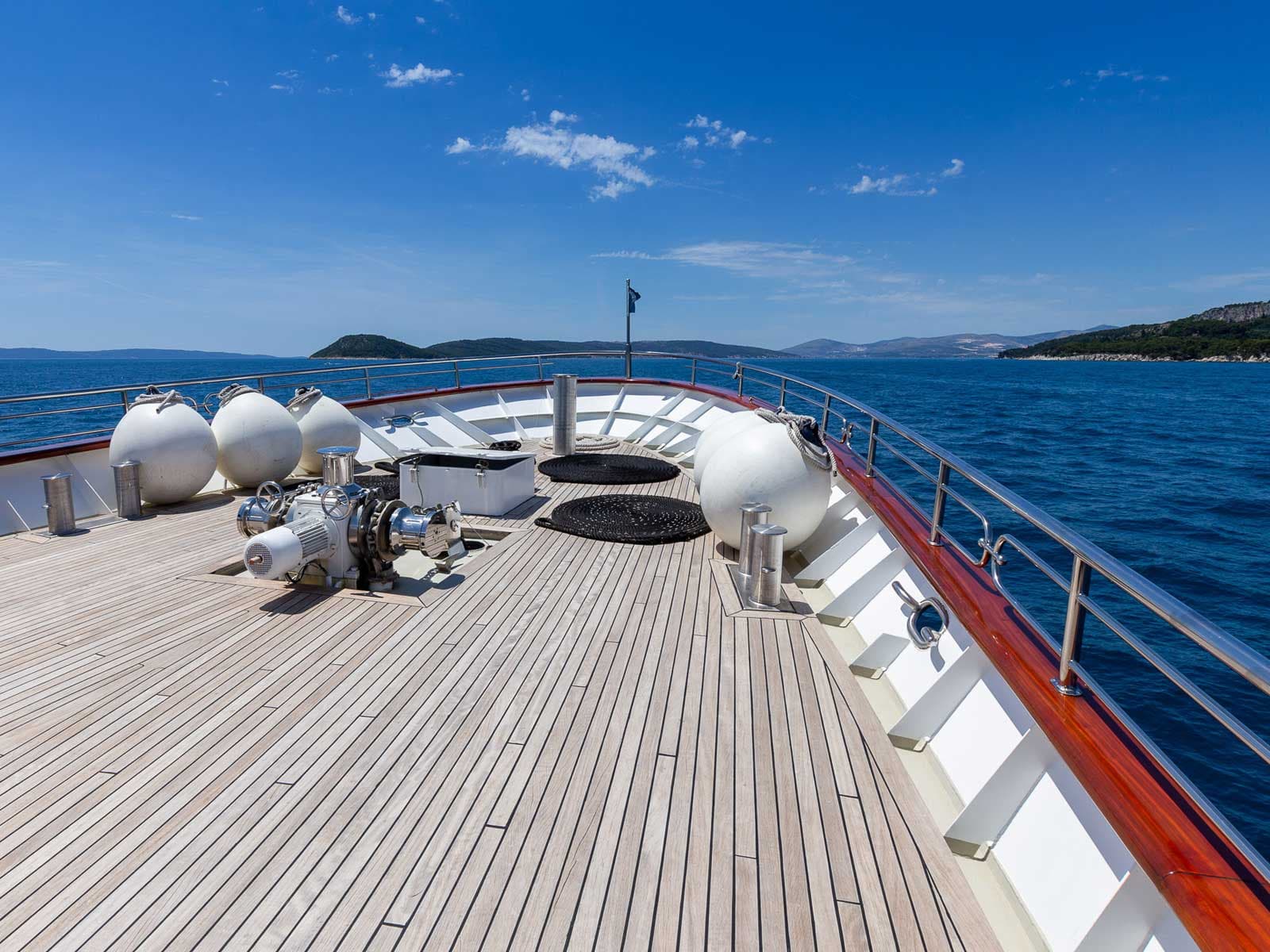 Motoryacht - photo 15