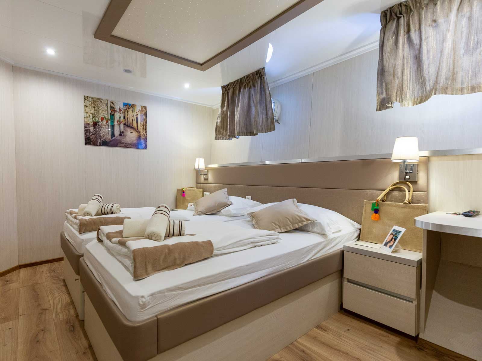 Motoryacht - photo 16