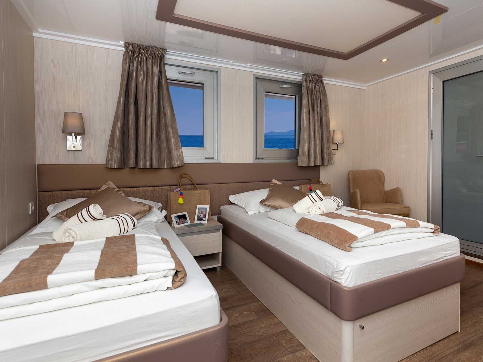 Motoryacht - photo 17