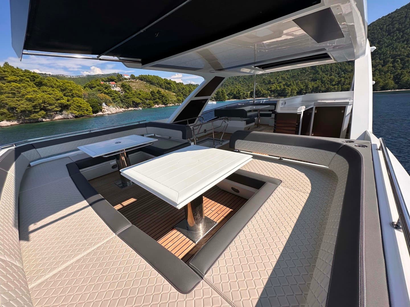 Galeon 680 Fly - photo 11