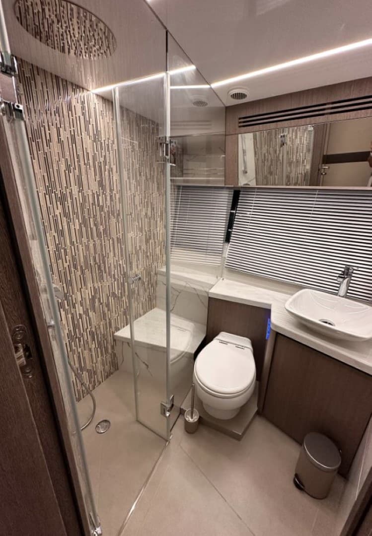 Galeon 680 Fly - photo 33