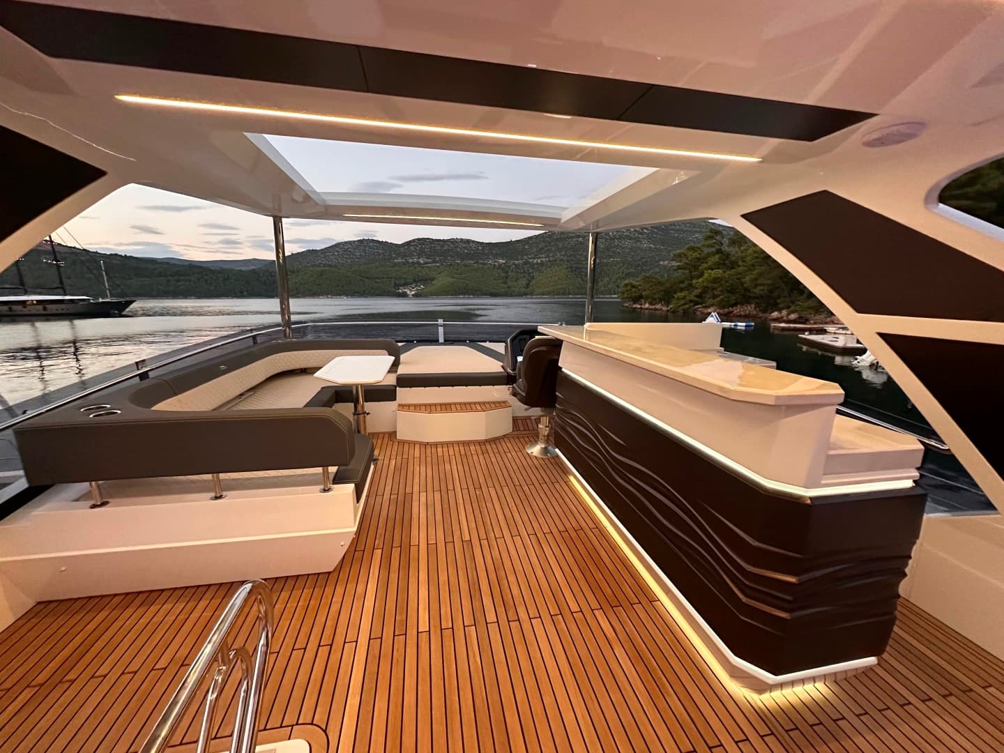 Galeon 680 Fly - photo 39
