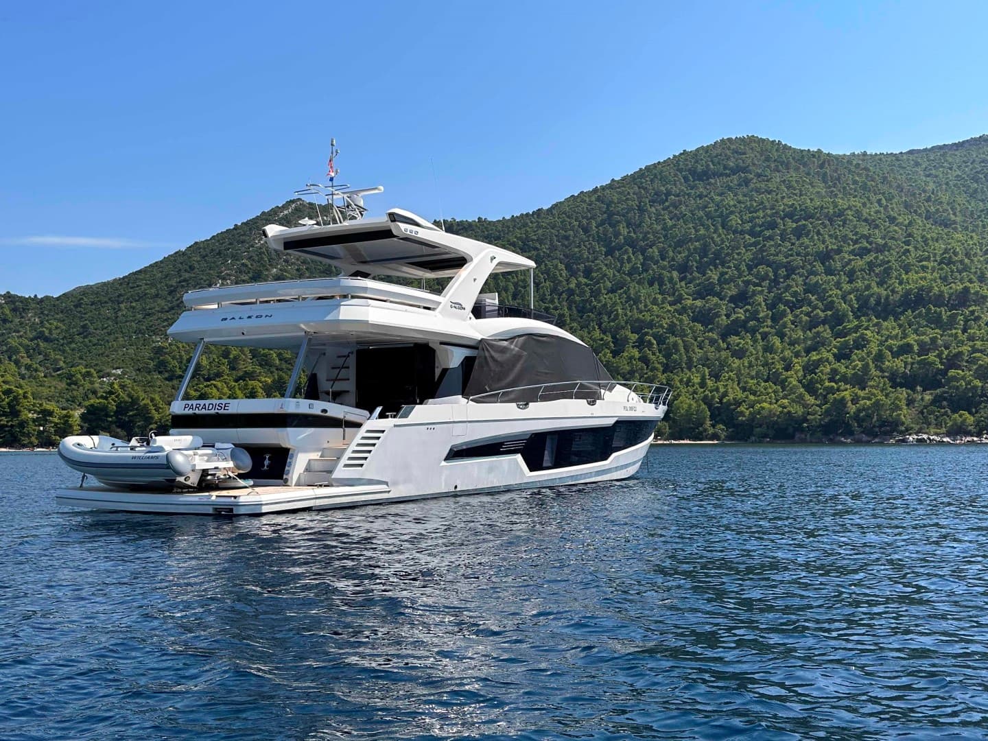 Galeon 680 Fly - photo 22