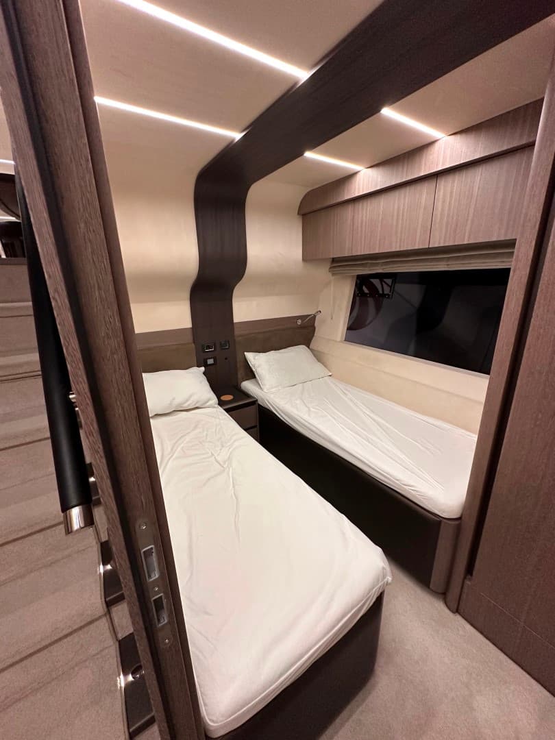 Galeon 680 Fly - photo 14