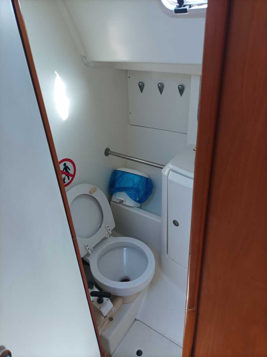 Oceanis 37 - photo 9