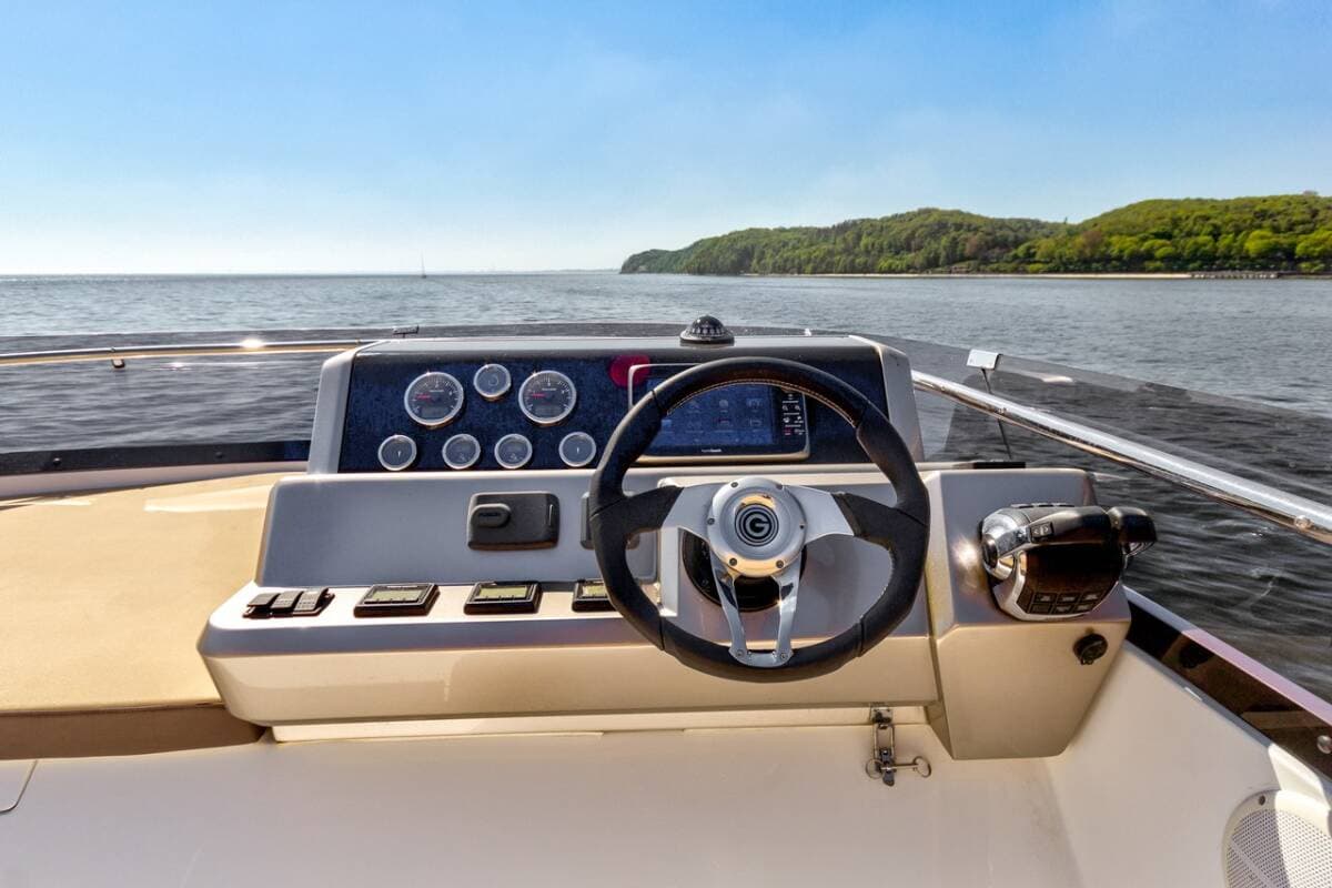 Galeon 420 Fly - photo 5