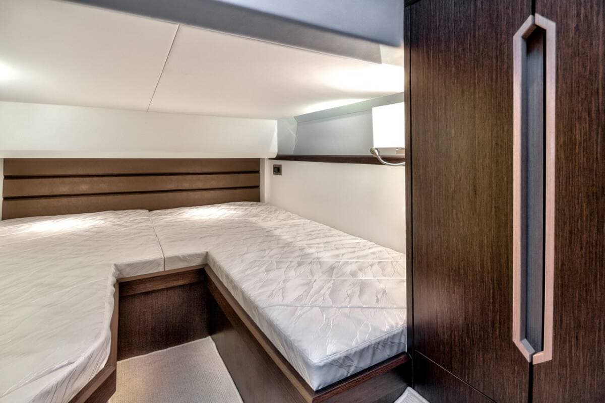 Galeon 420 Fly - photo 7