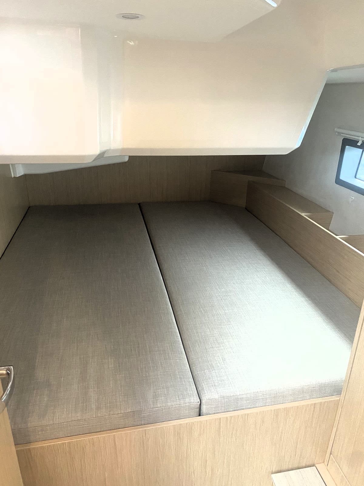 Bavaria C42 - photo 14