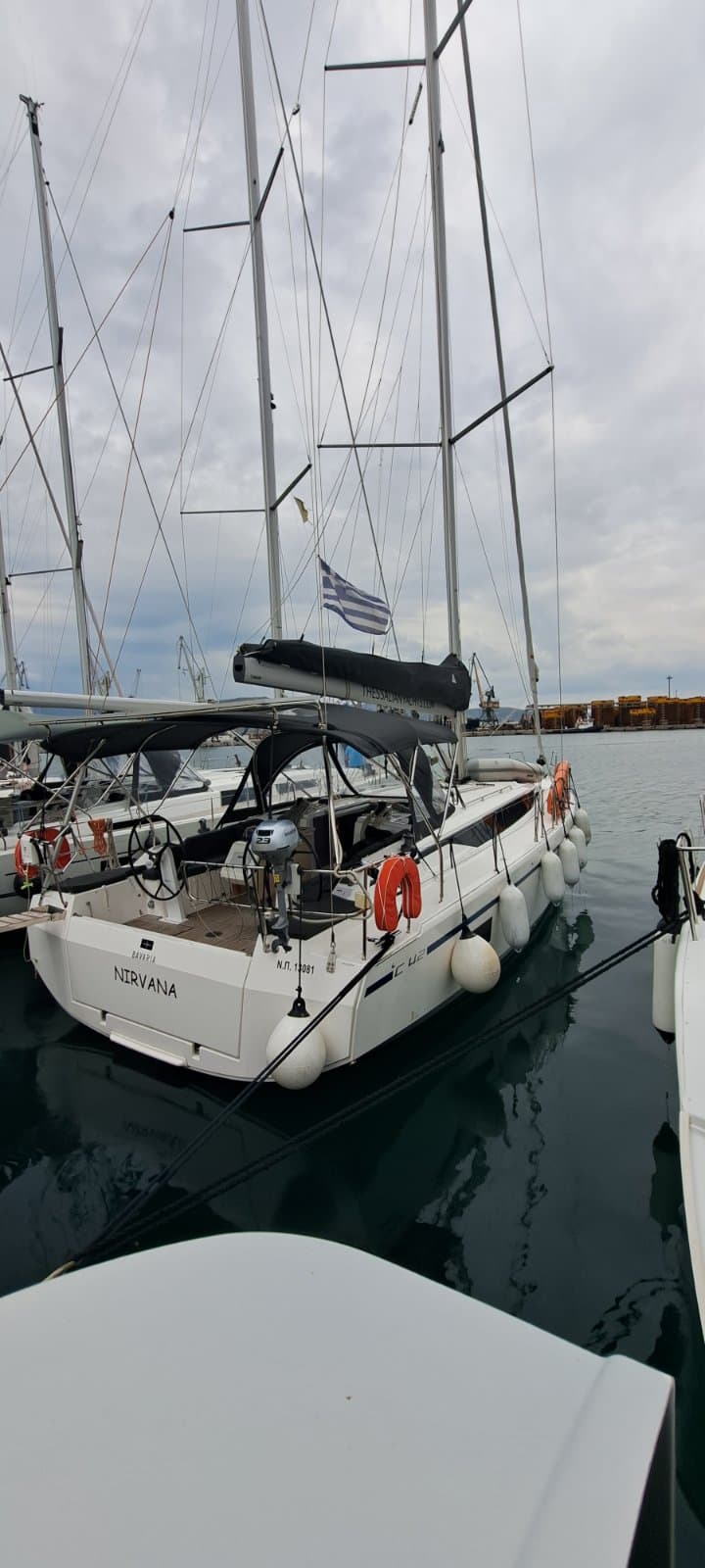 Bavaria C42 - photo 5