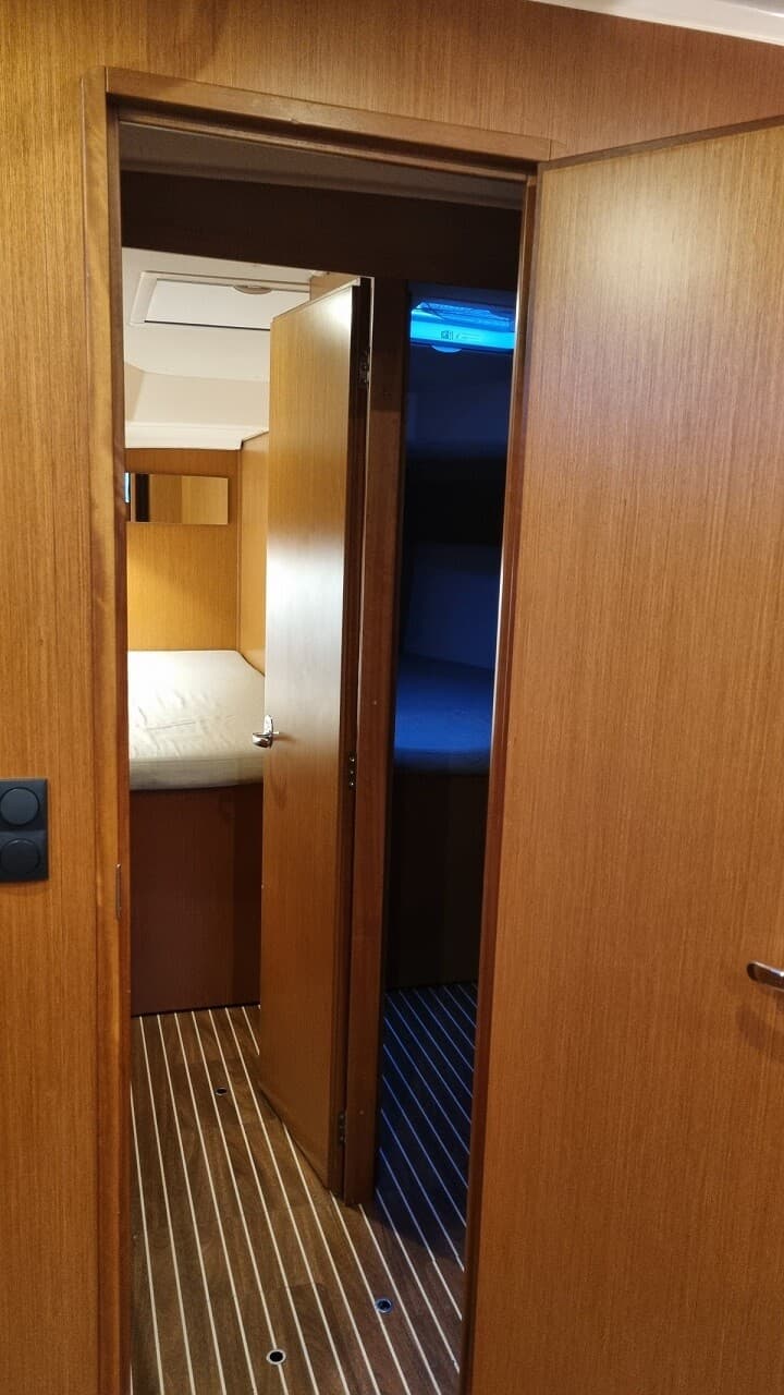 Bavaria 46 - photo 8