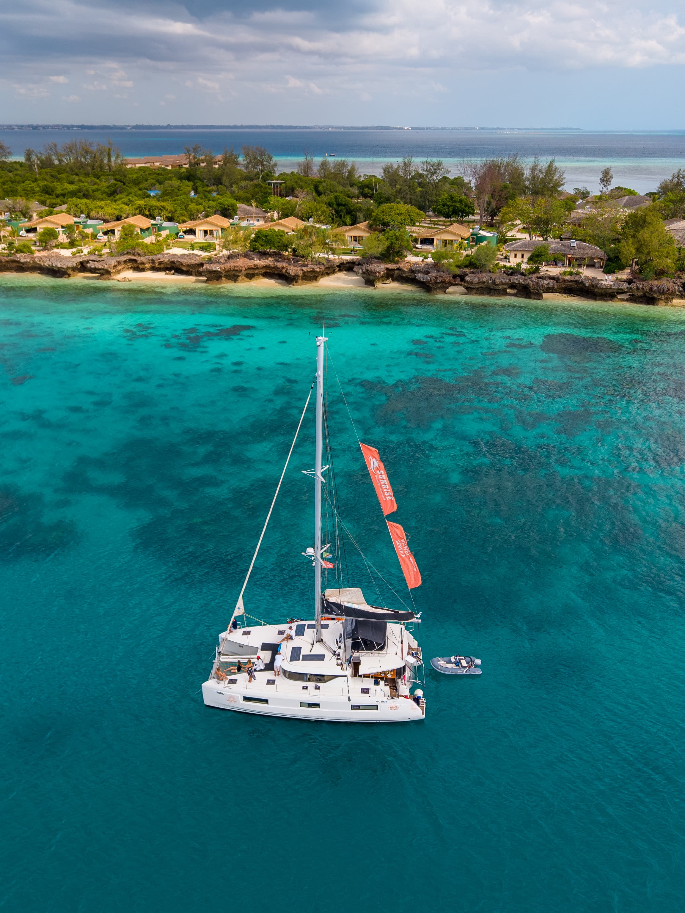 Lagoon 46  - photo 7