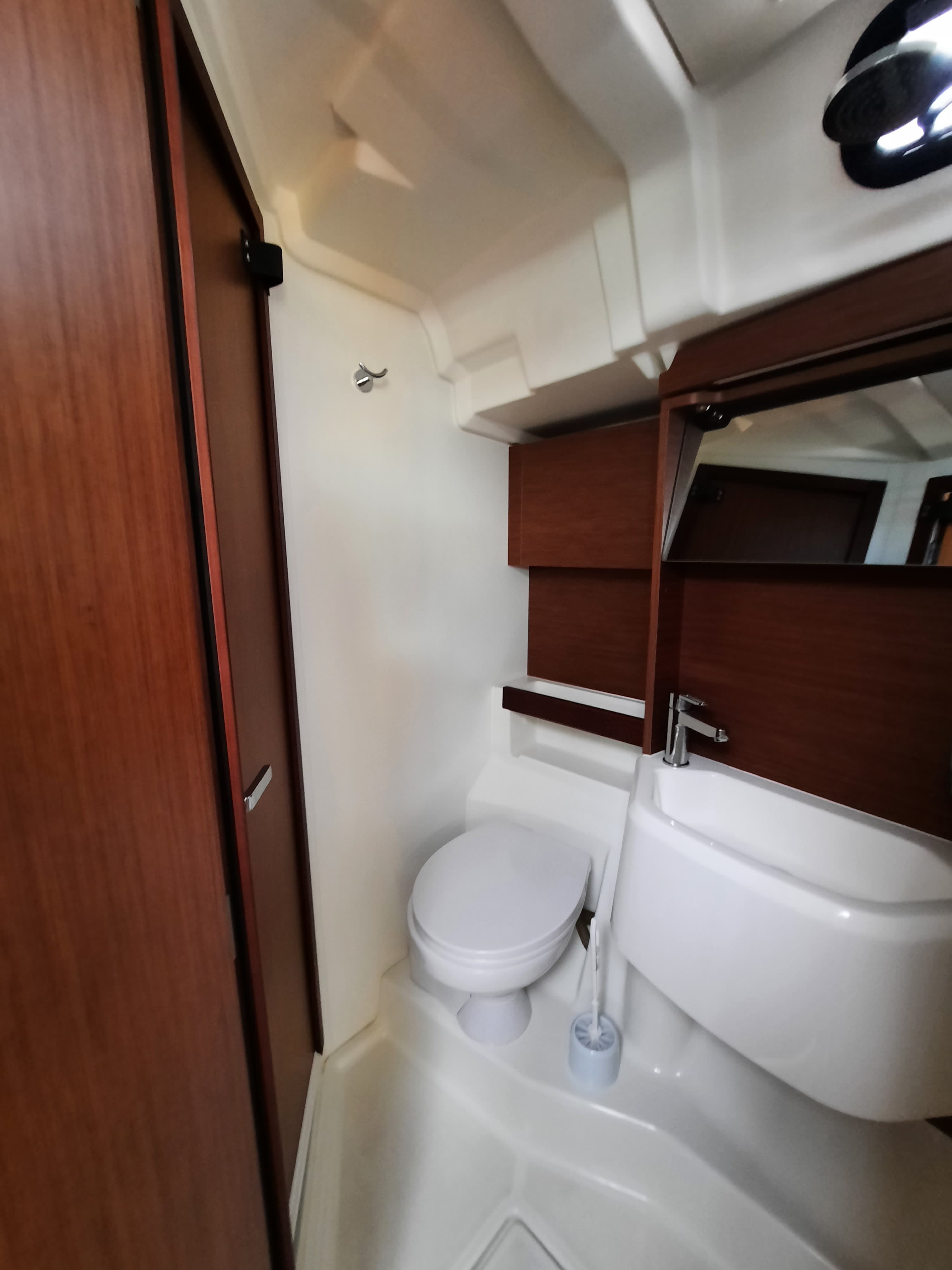 Oceanis 51.1 - photo 4