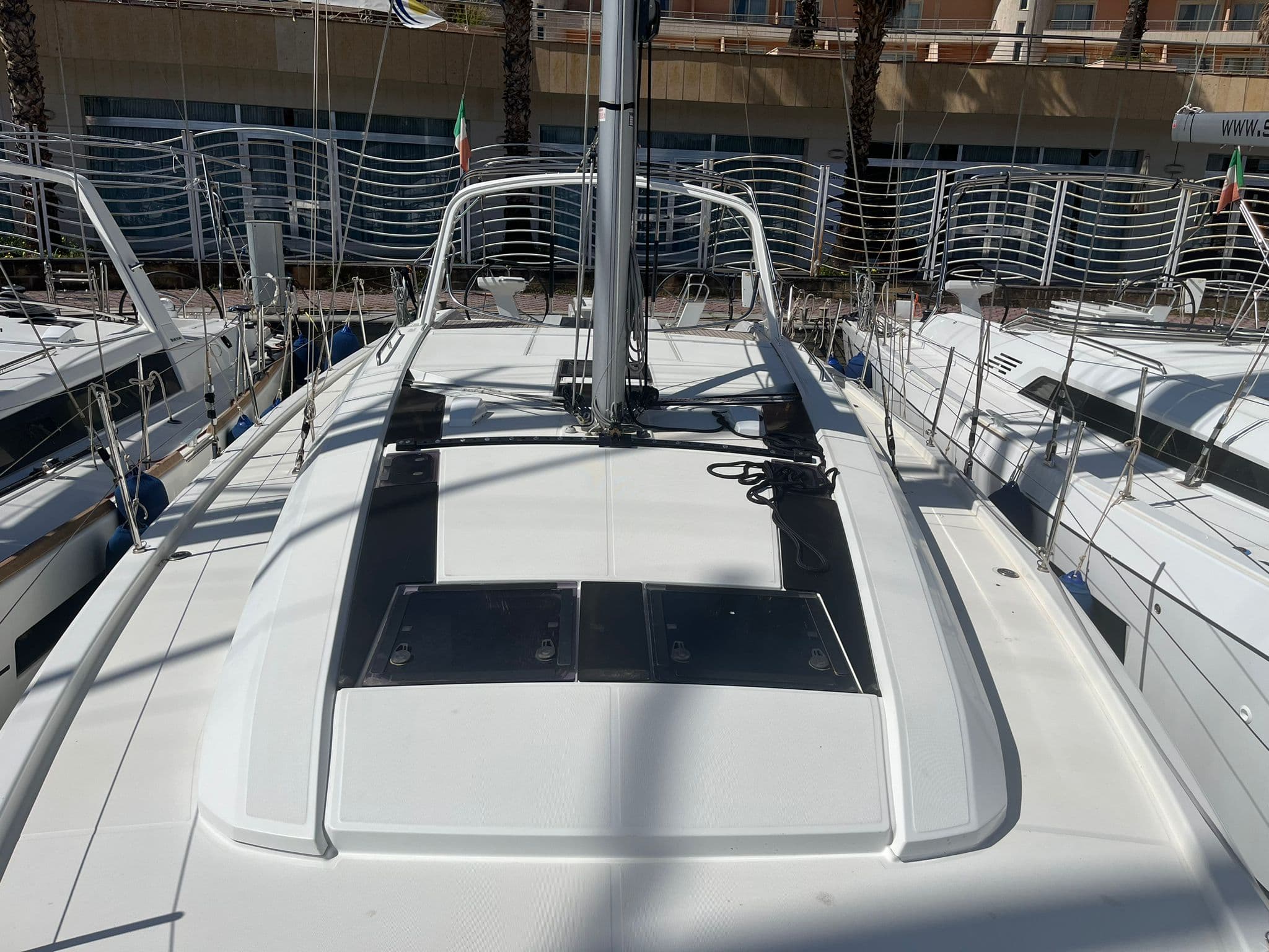 Oceanis 46.1 - photo 11