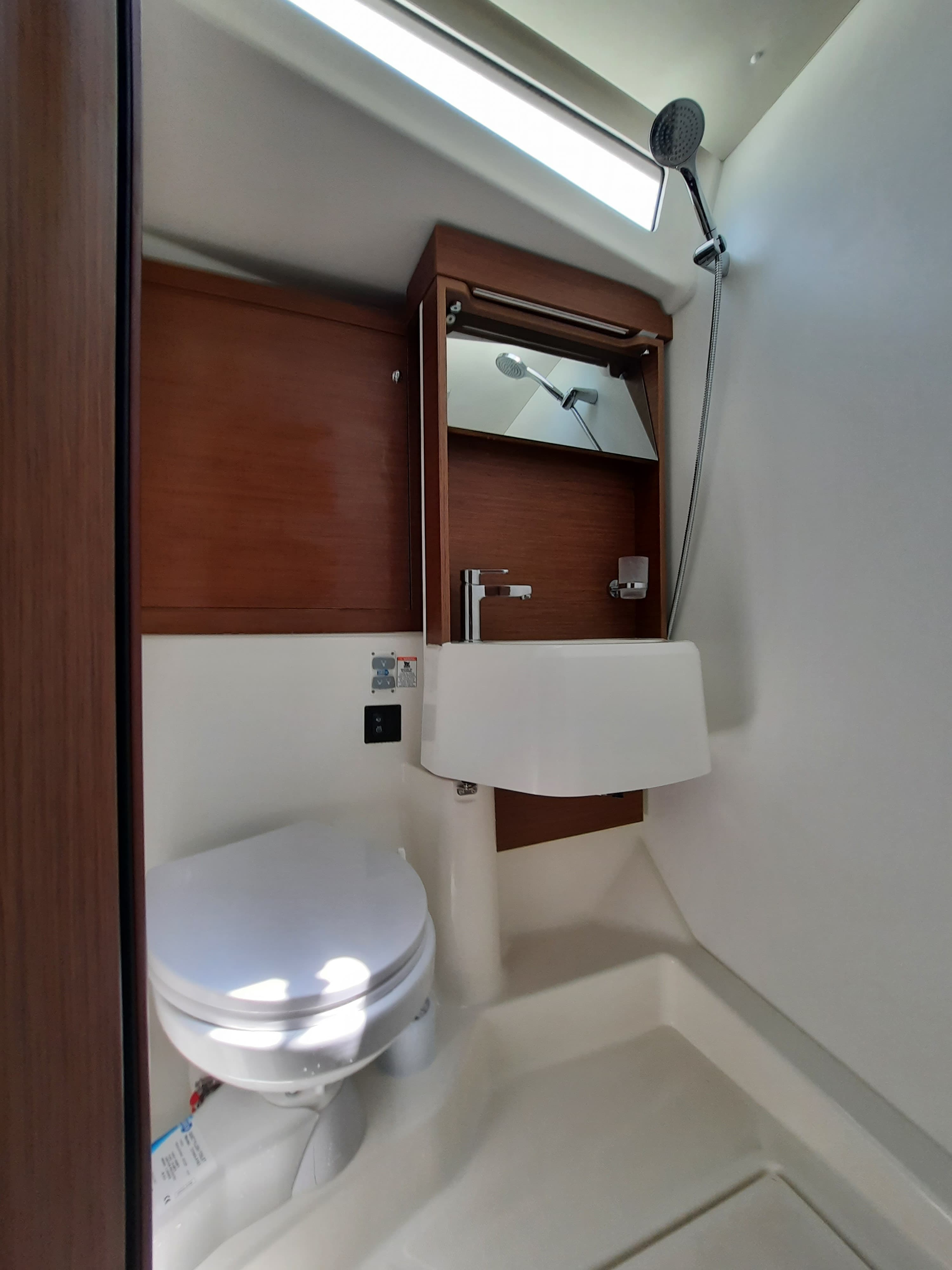 Oceanis 51.1 - photo 4