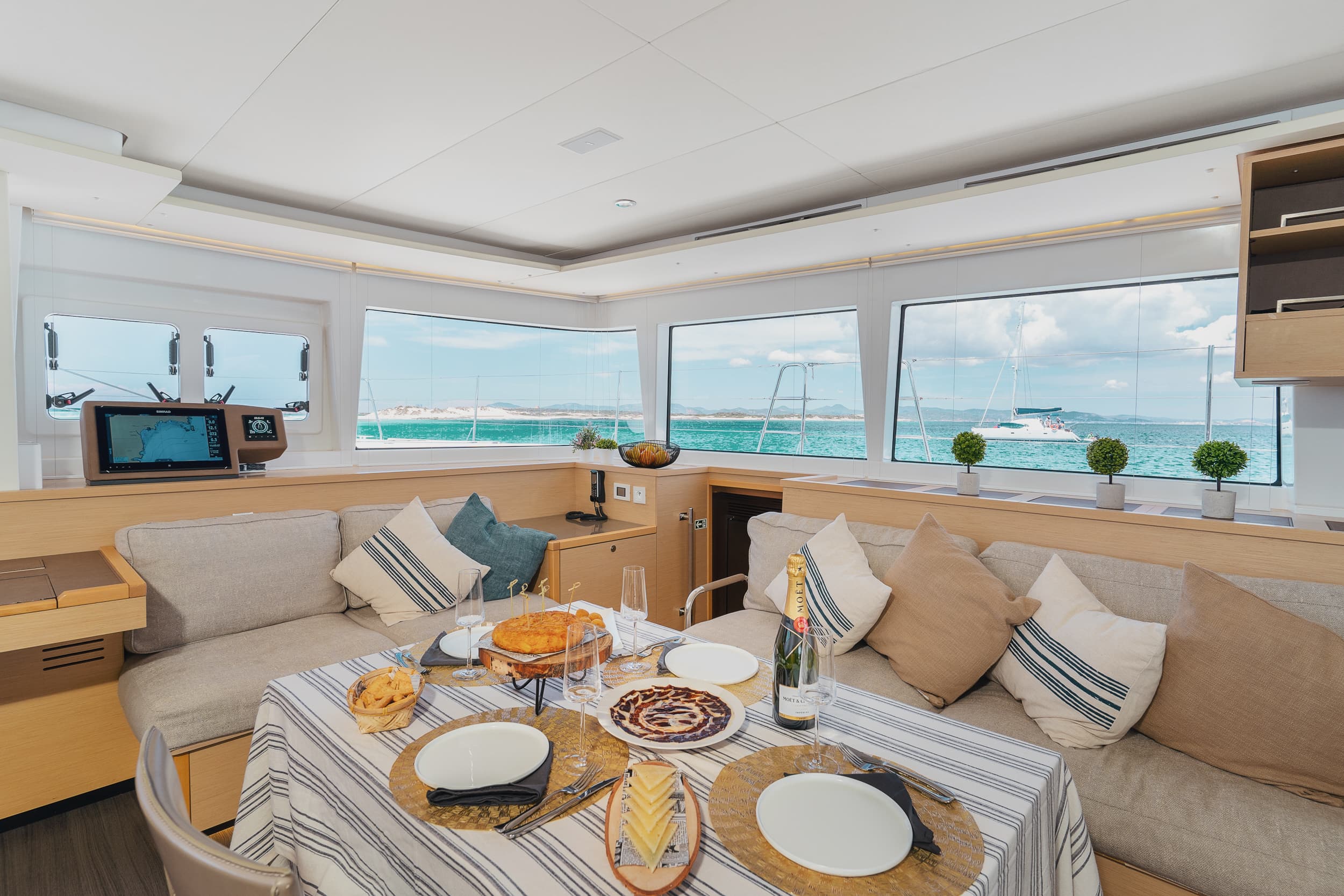 Lagoon 560 S2 - photo 12