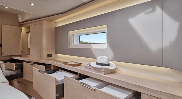 Oceanis 60 - photo 10