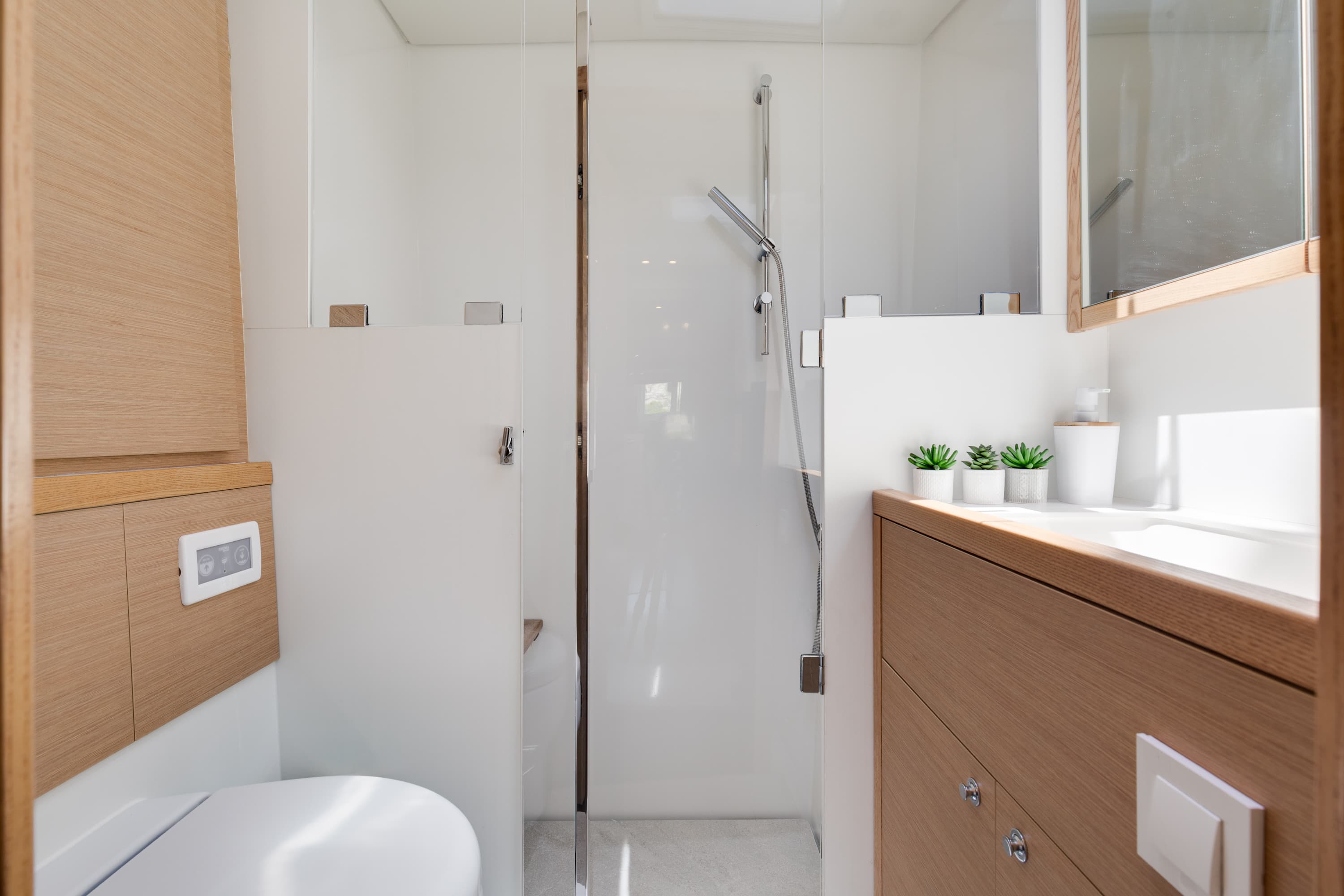 Lagoon 560 - photo 14