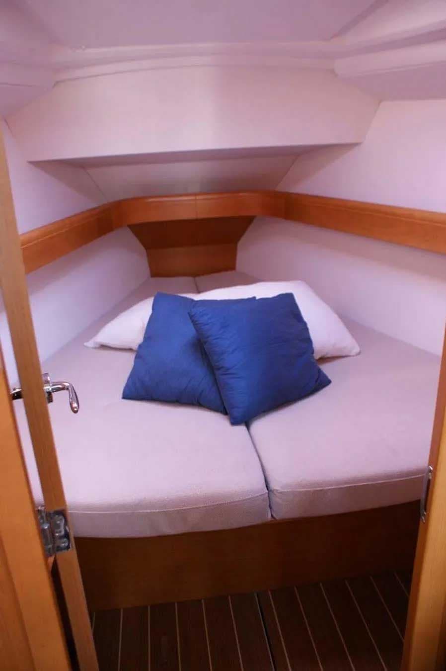 Sun Odyssey 36i - photo 6