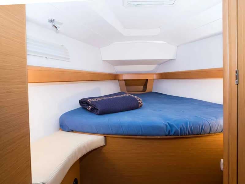 Sun Odyssey 42DS - photo 6