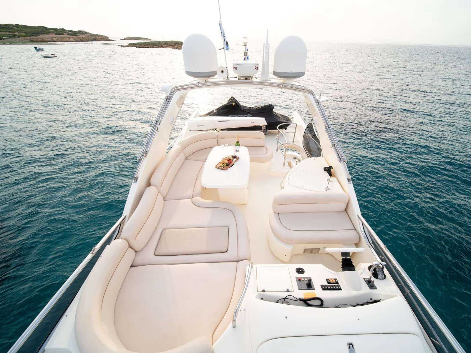 Azimut 64 - photo 5