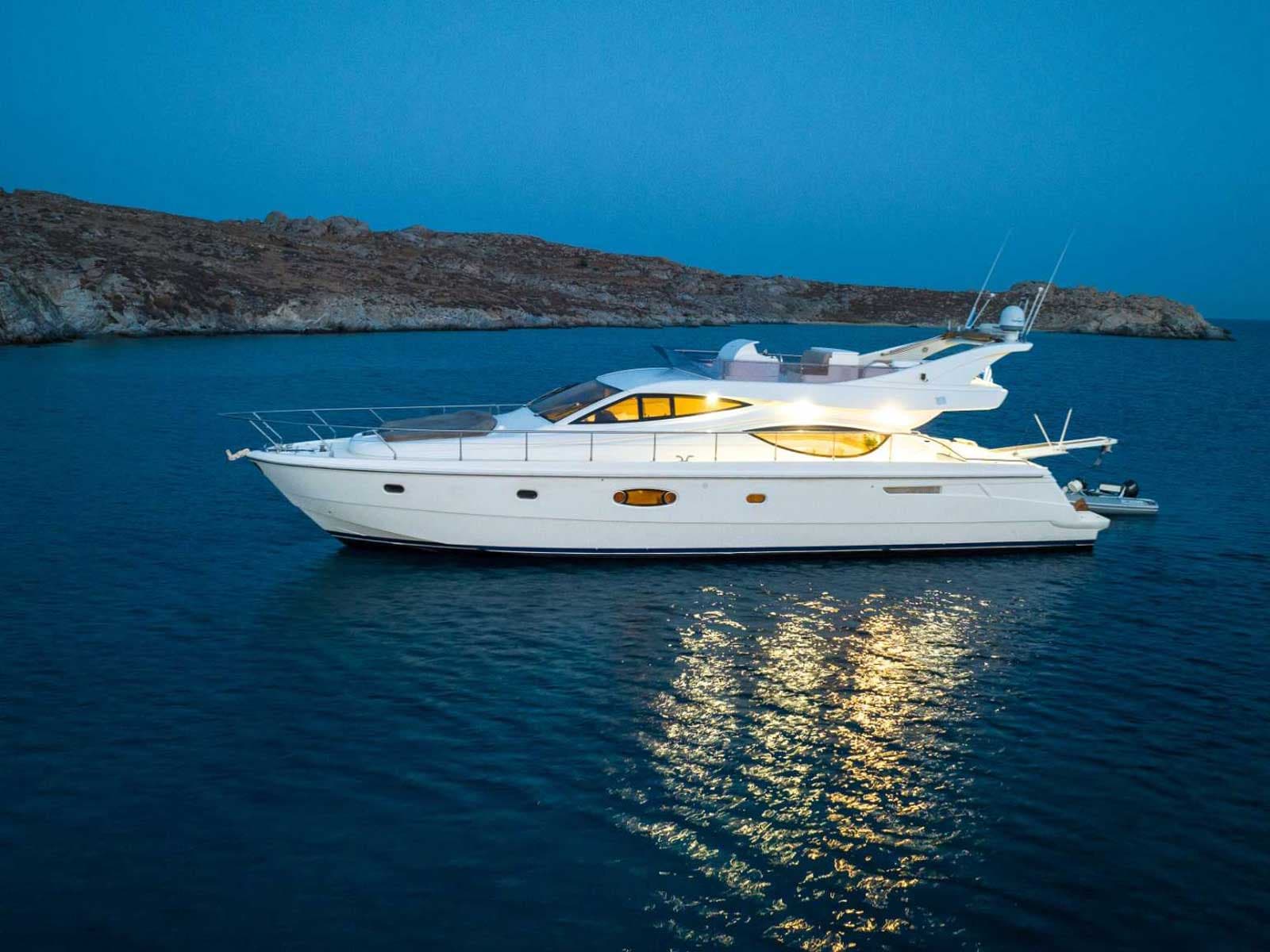 Ferretti 550 - photo