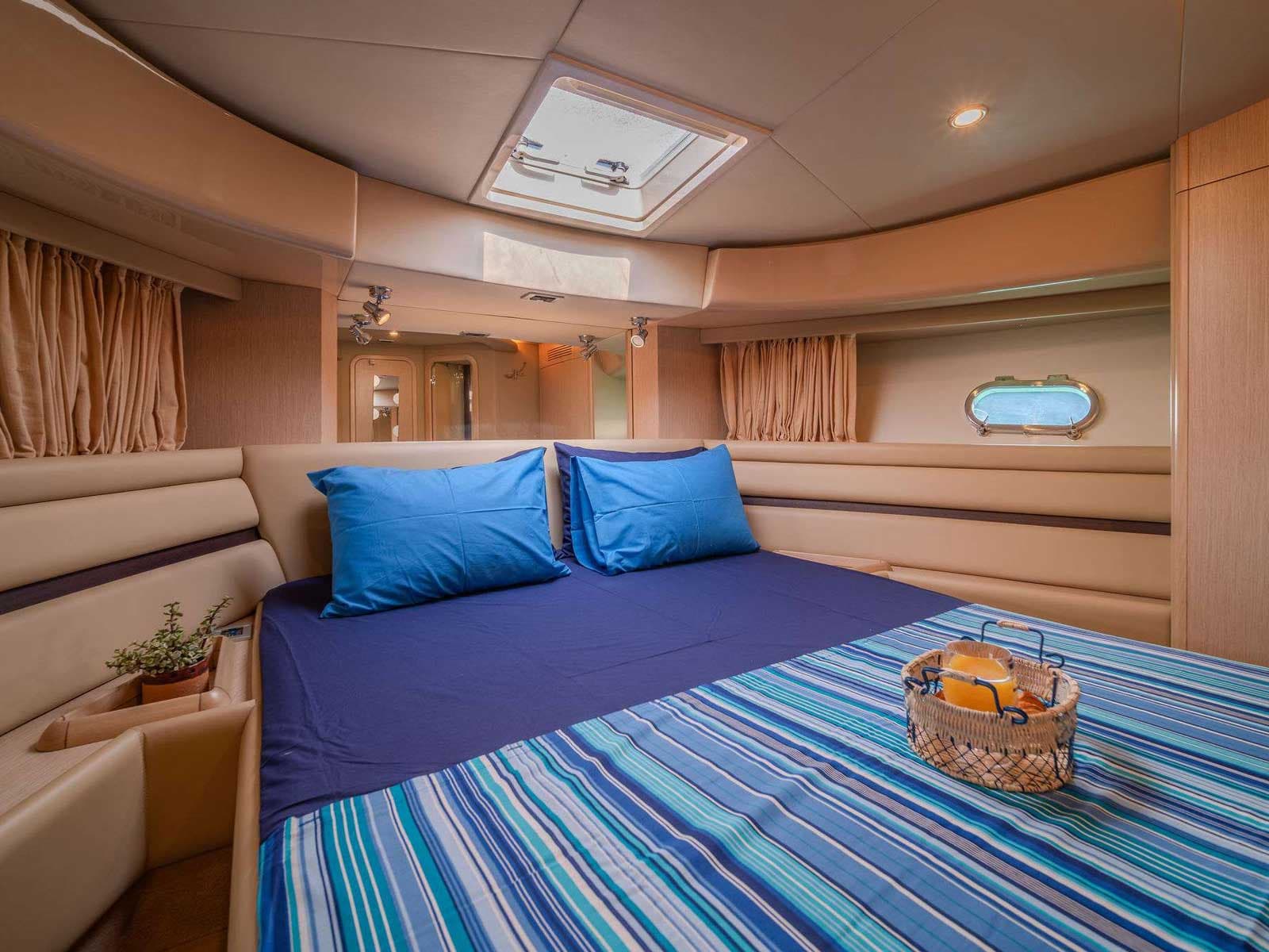 Ferretti 550 - photo 13