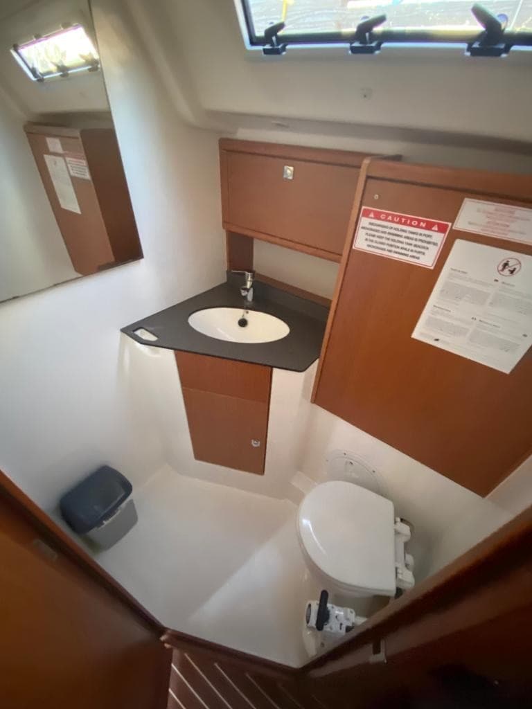 Bavaria 51 Cruiser - photo 17