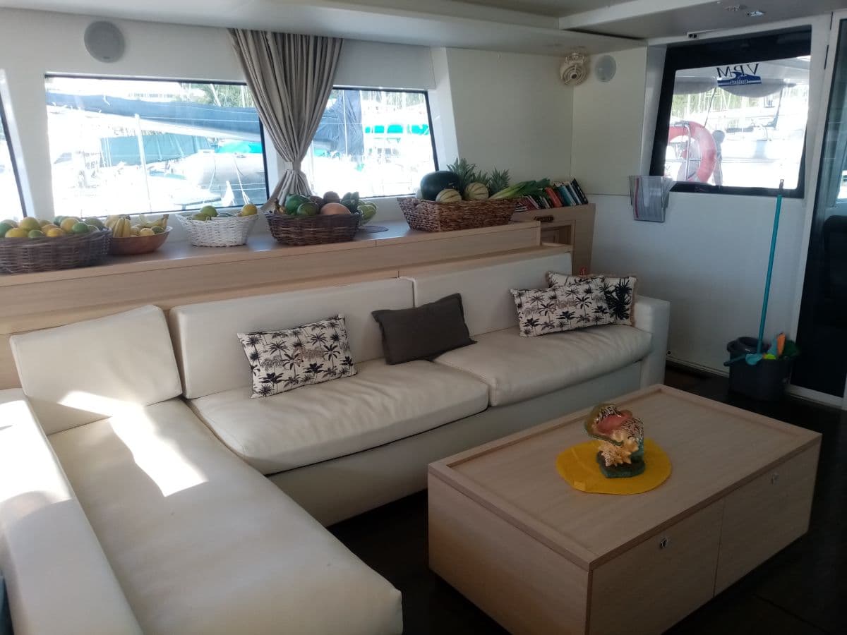 Lagoon 620 - photo 24