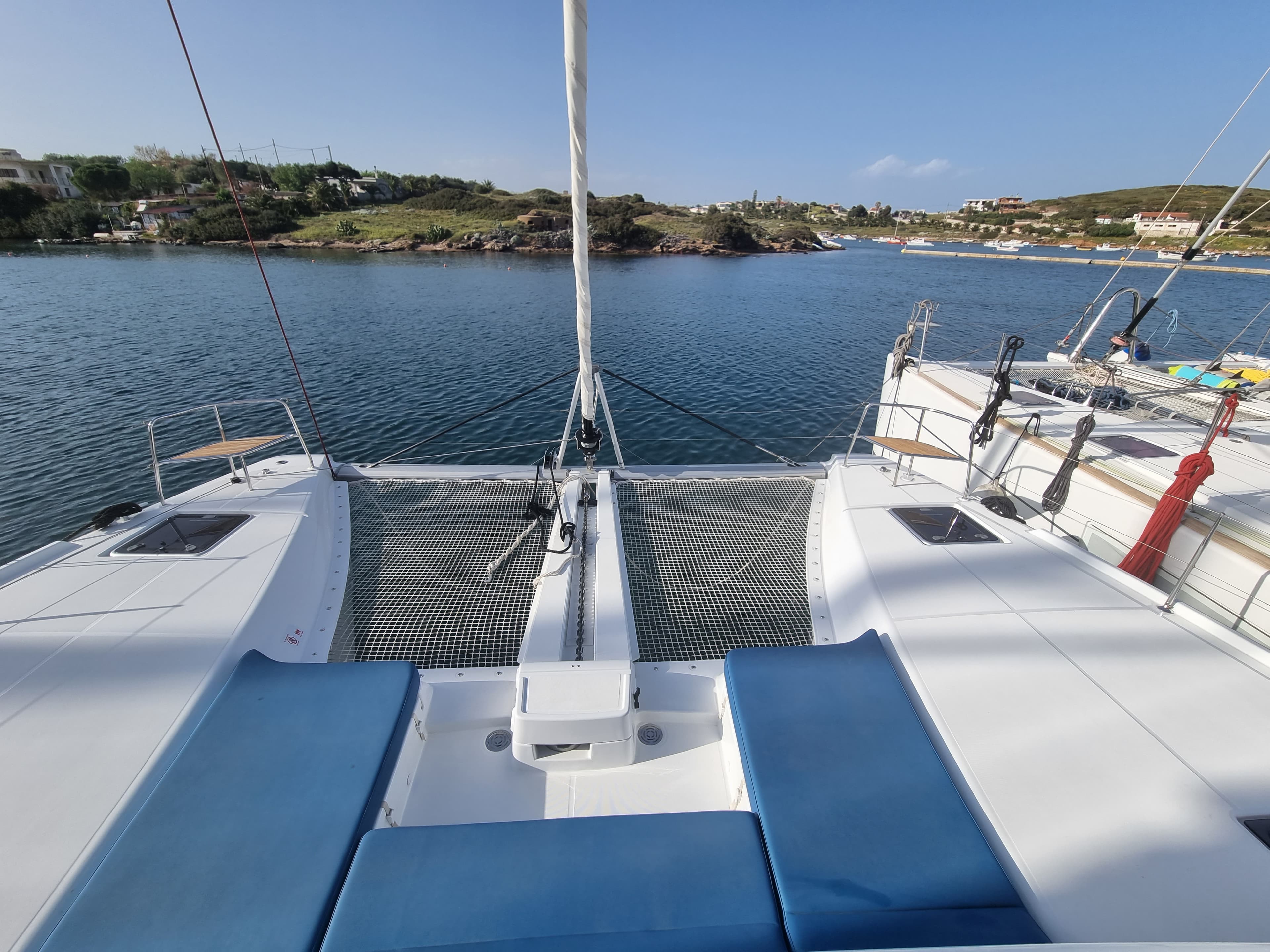 Lagoon 46  - photo 7