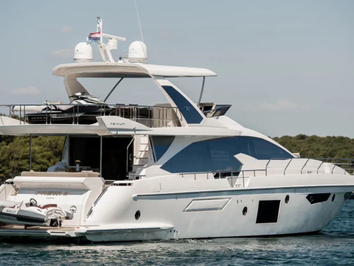 Azimut 72 - photo