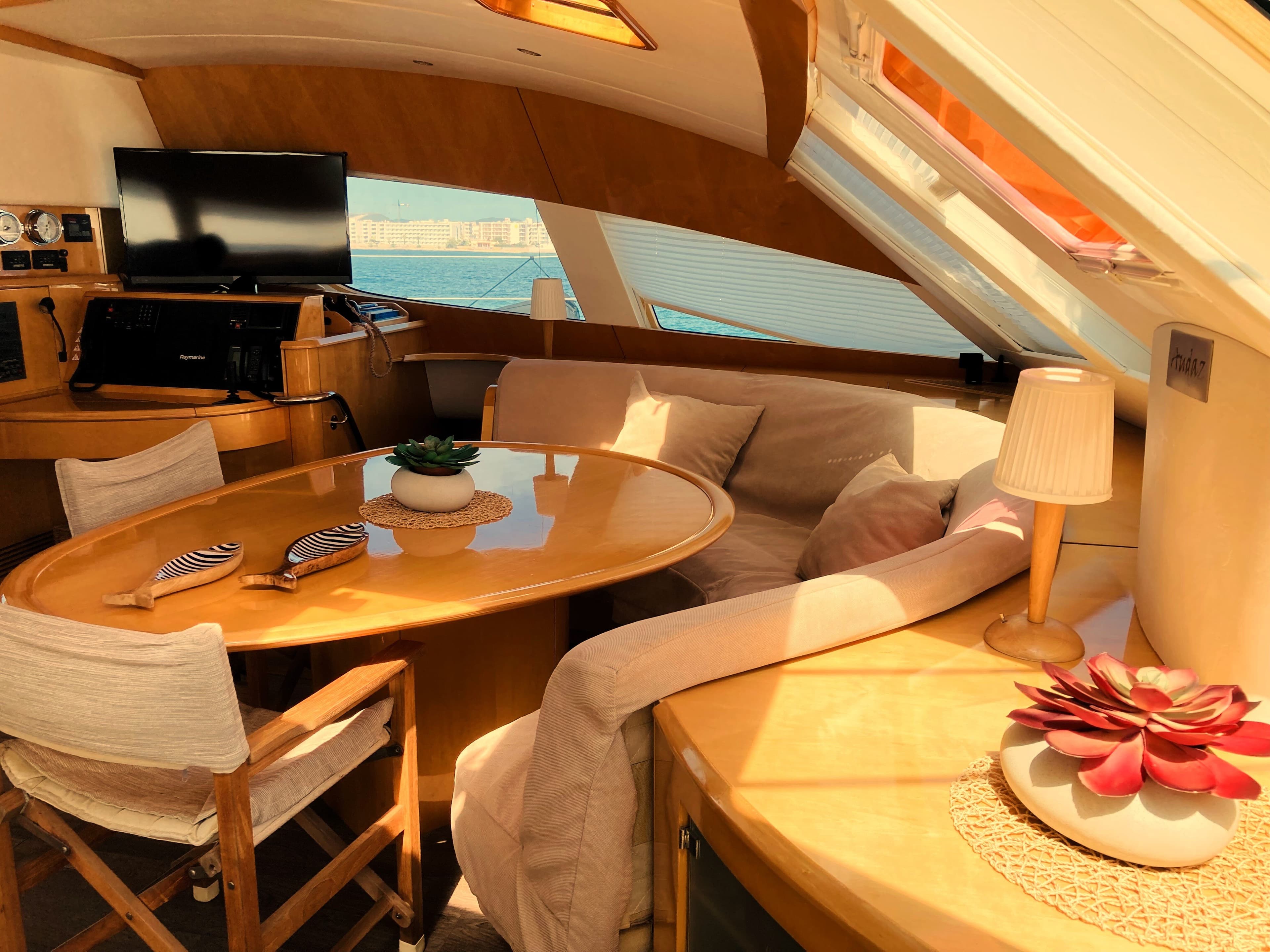 Privilege 615 - photo 13