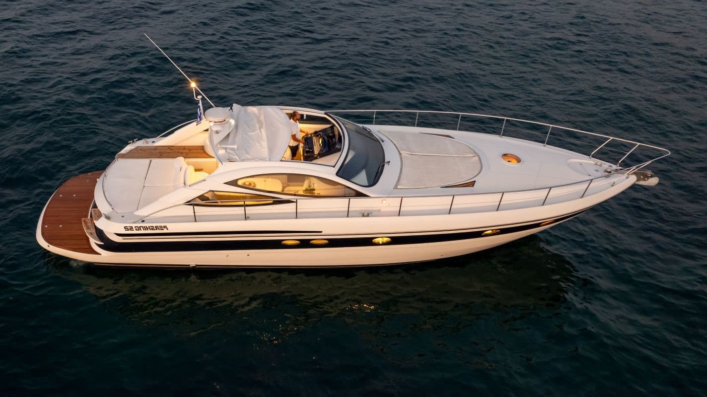 Pershing 52 - photo 19