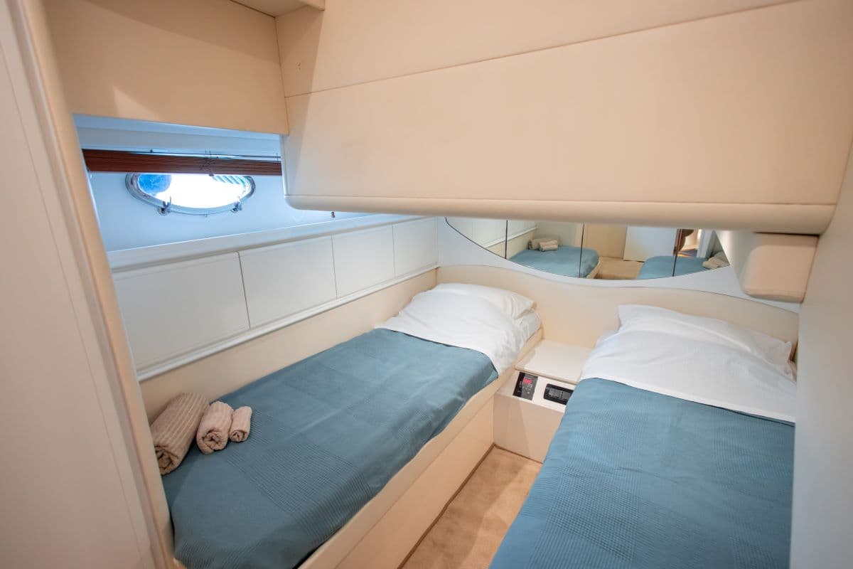 Pershing 52 - photo 14