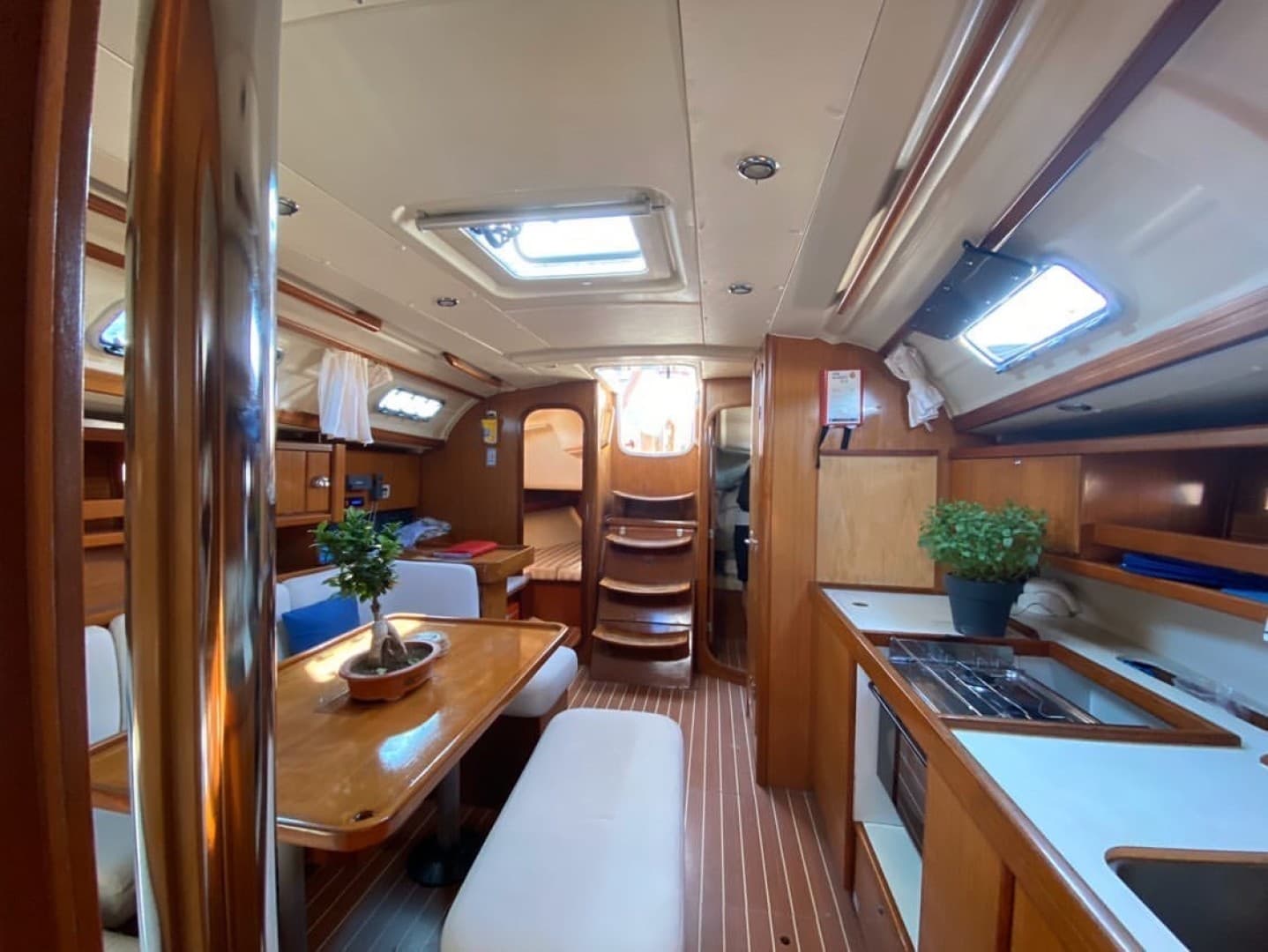 Dufour 385 Grand Large - photo 4