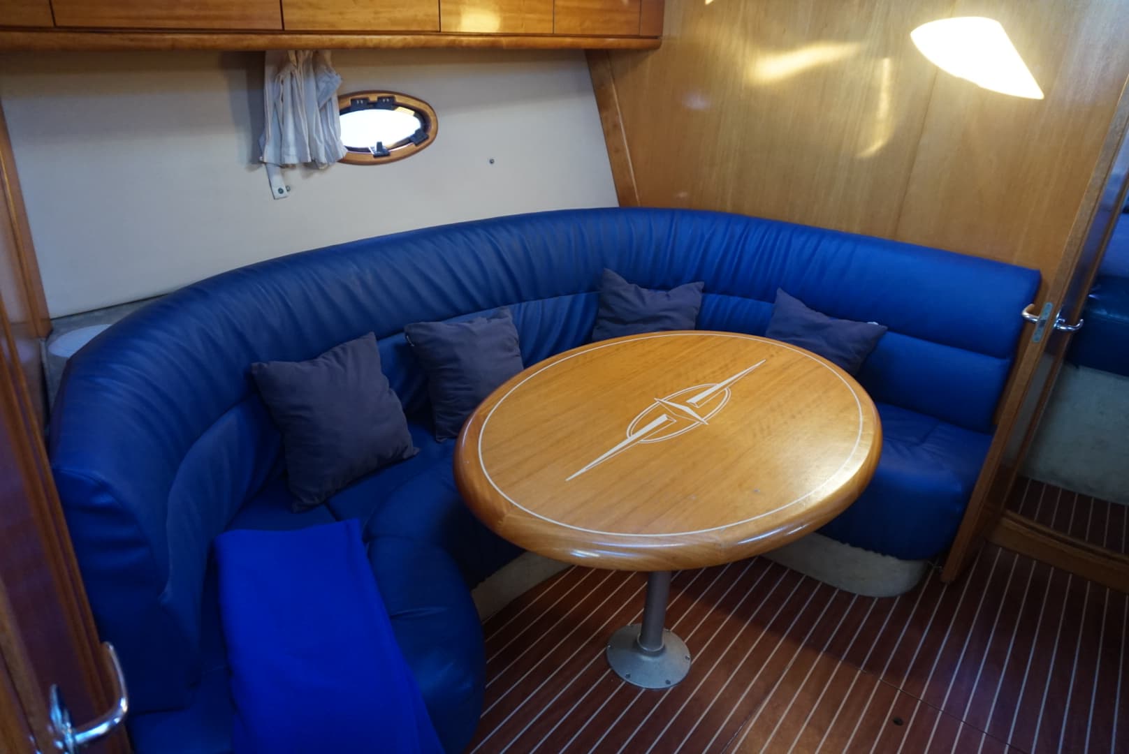 Bavaria Sport 35 - photo 11