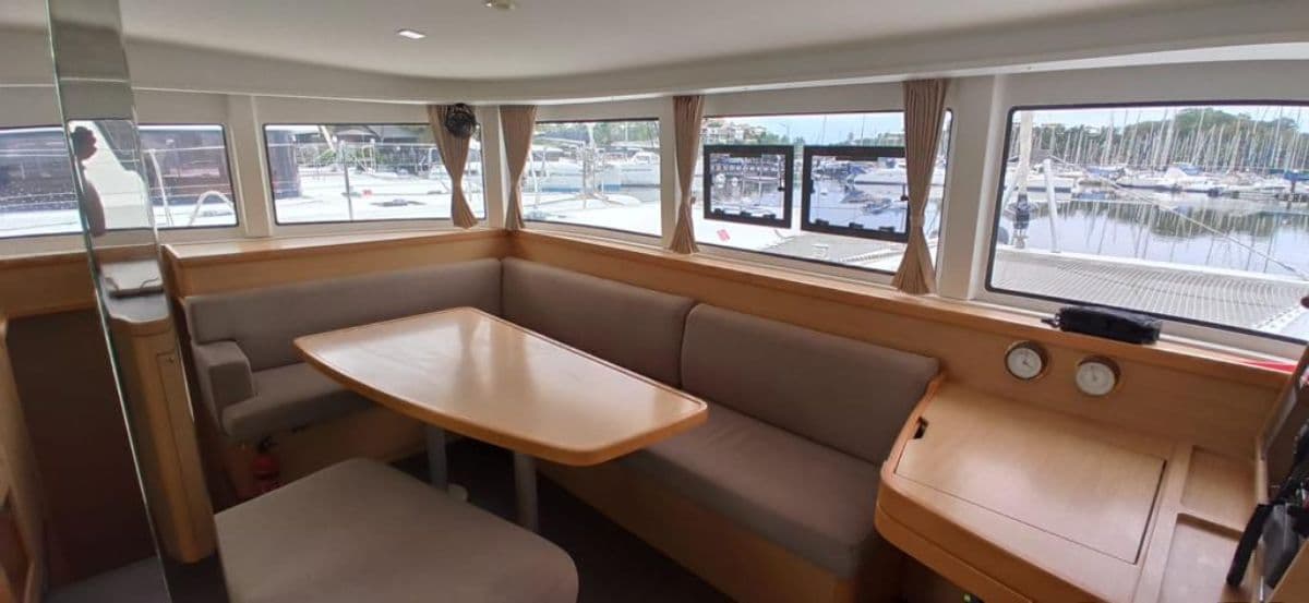 Lagoon 42 - photo 11