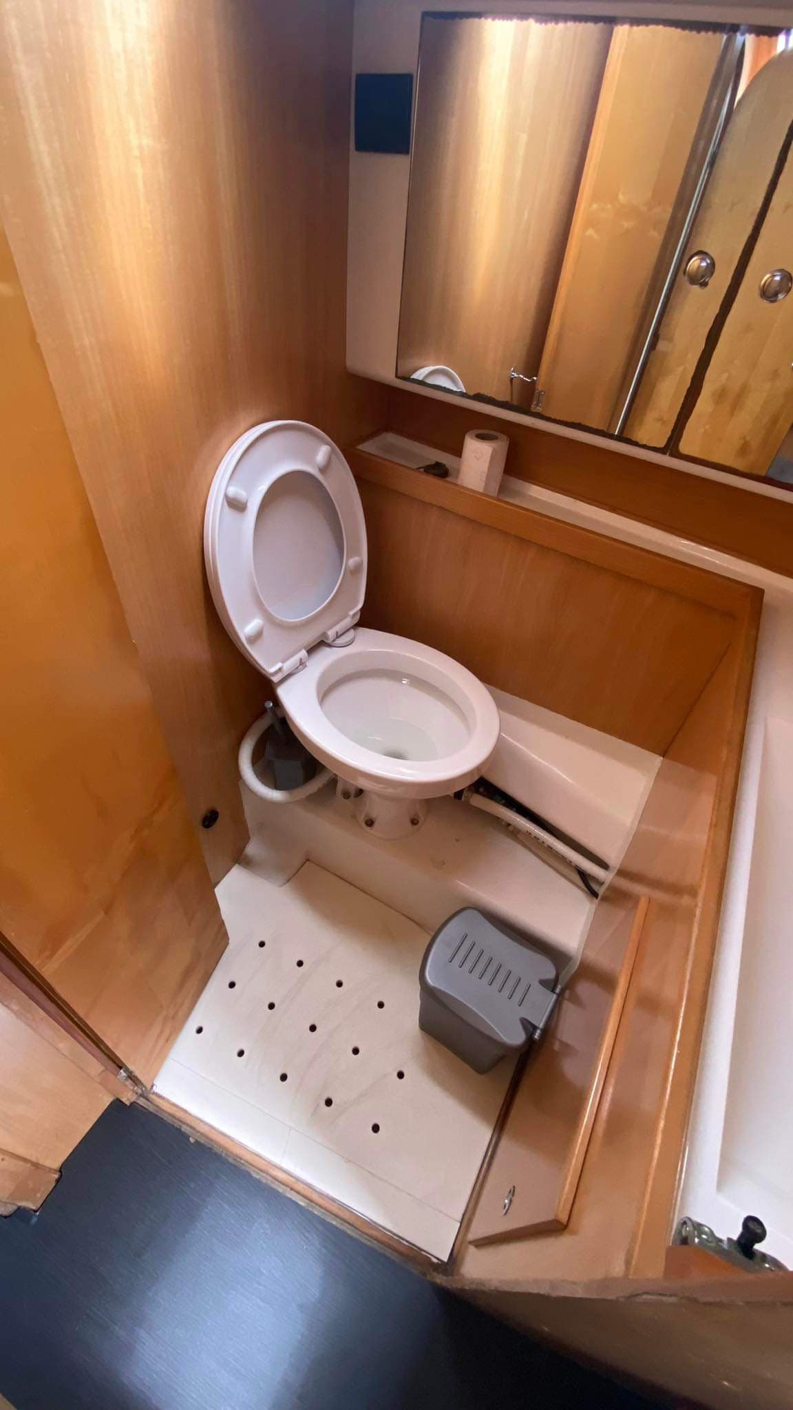 Fast Cruiser 42 - photo 7