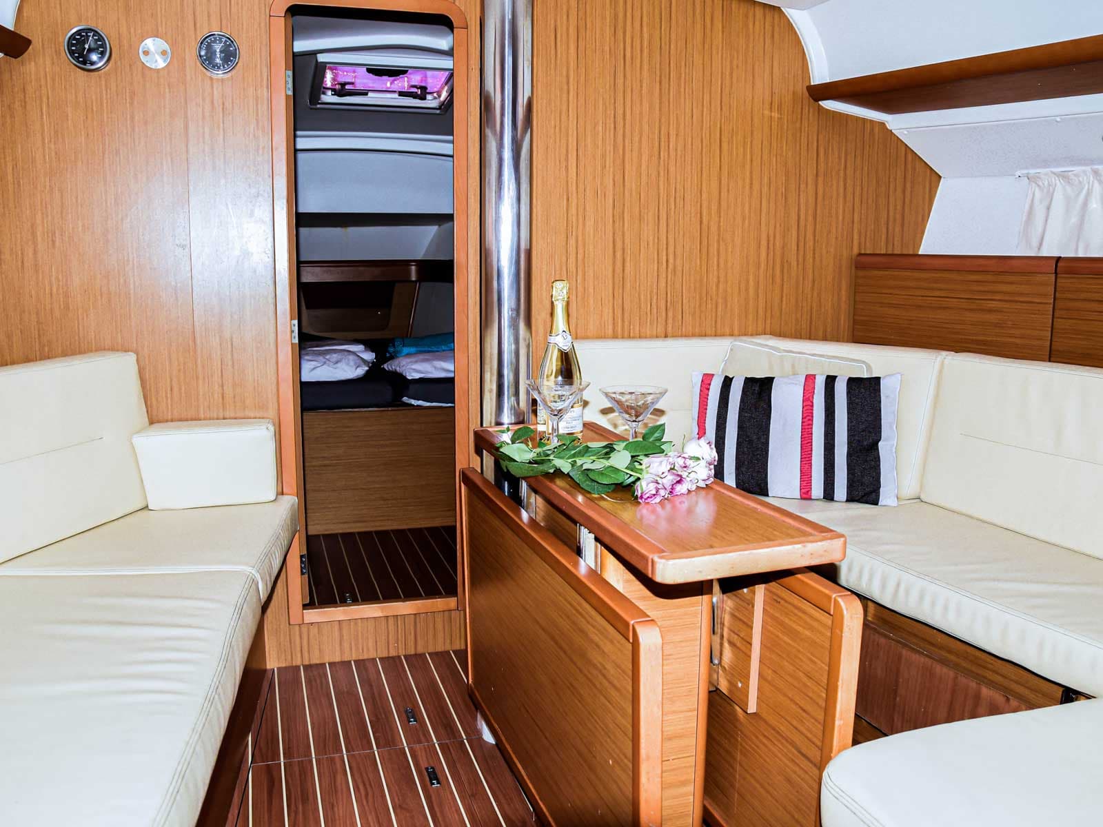 Sun Odyssey 42 i - photo 10