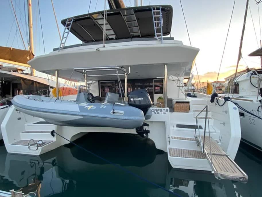 Dufour Catamaran 48 - photo